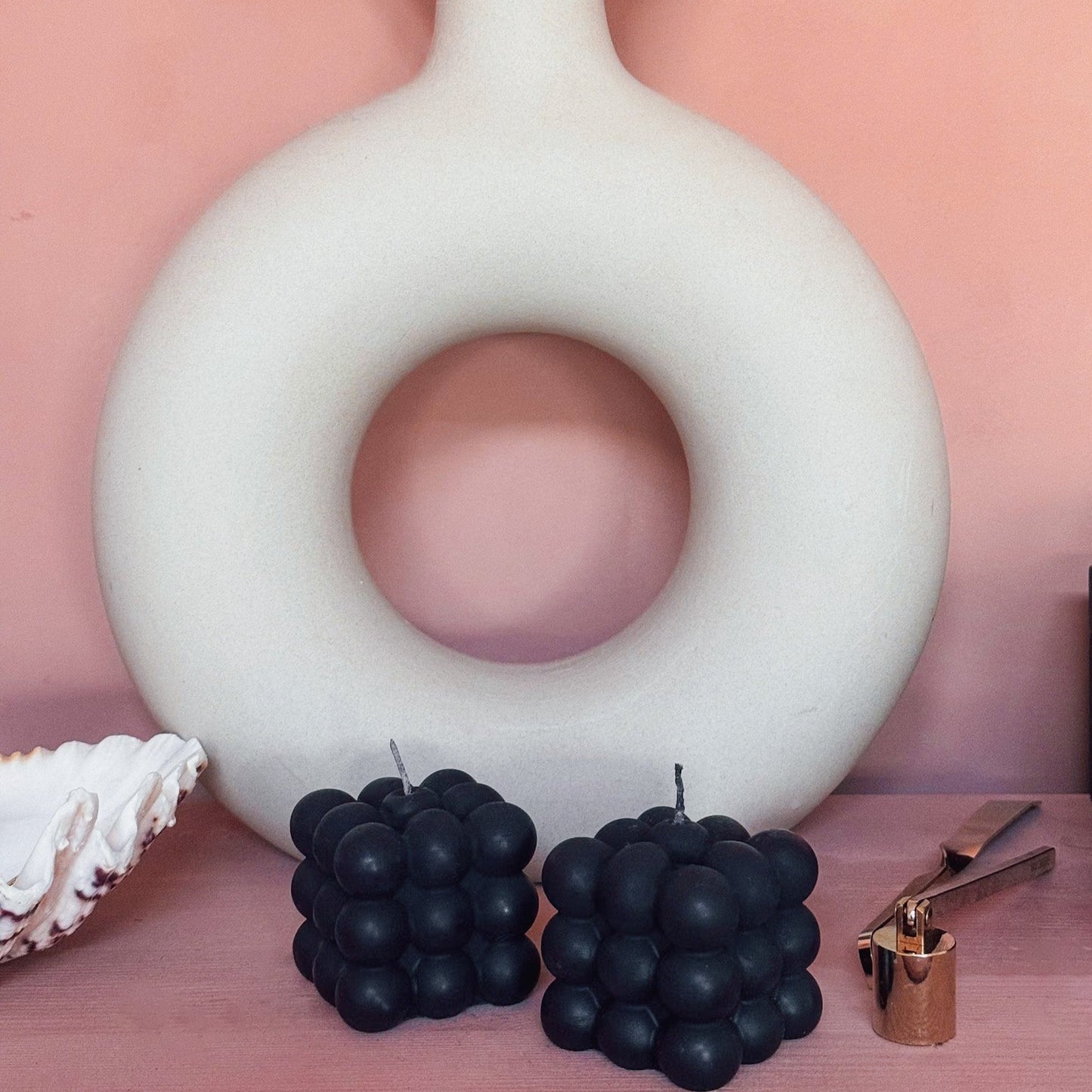 Zwei schwarze Bubble Kerzen - Makagi