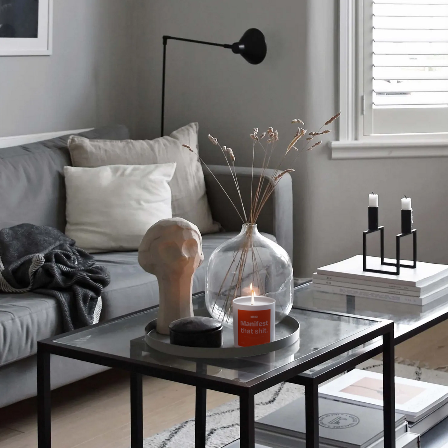 Bougie portant l'inscription « Parle-moi trente »